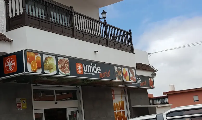 Fachada de supermercado Unide Market en Las Mercedes, La Laguna, Tenerife